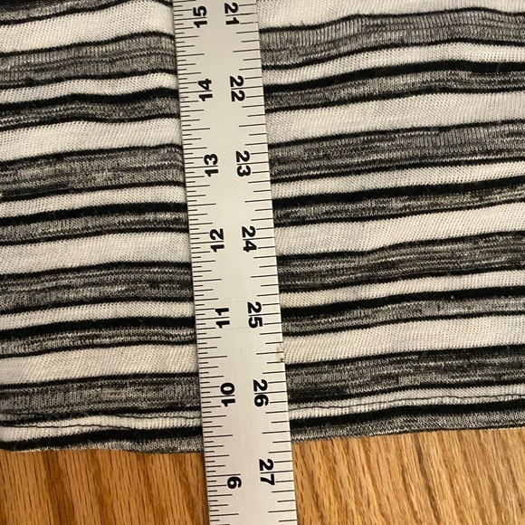 FGD Striped Black and White Women's Top - Picture 9 of 11